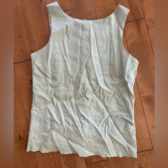 Embroidered tank - Picture 3 of 5